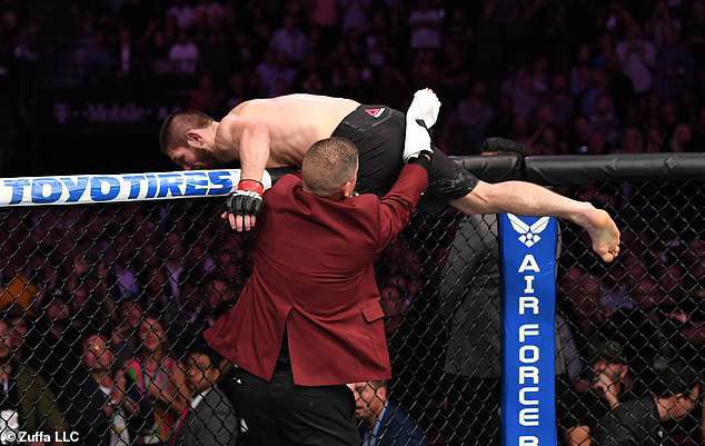 دانا وایت، رئیس UFC: مک‌گرگور از تیمِ ماگومدوف شکایت نمی‌کند